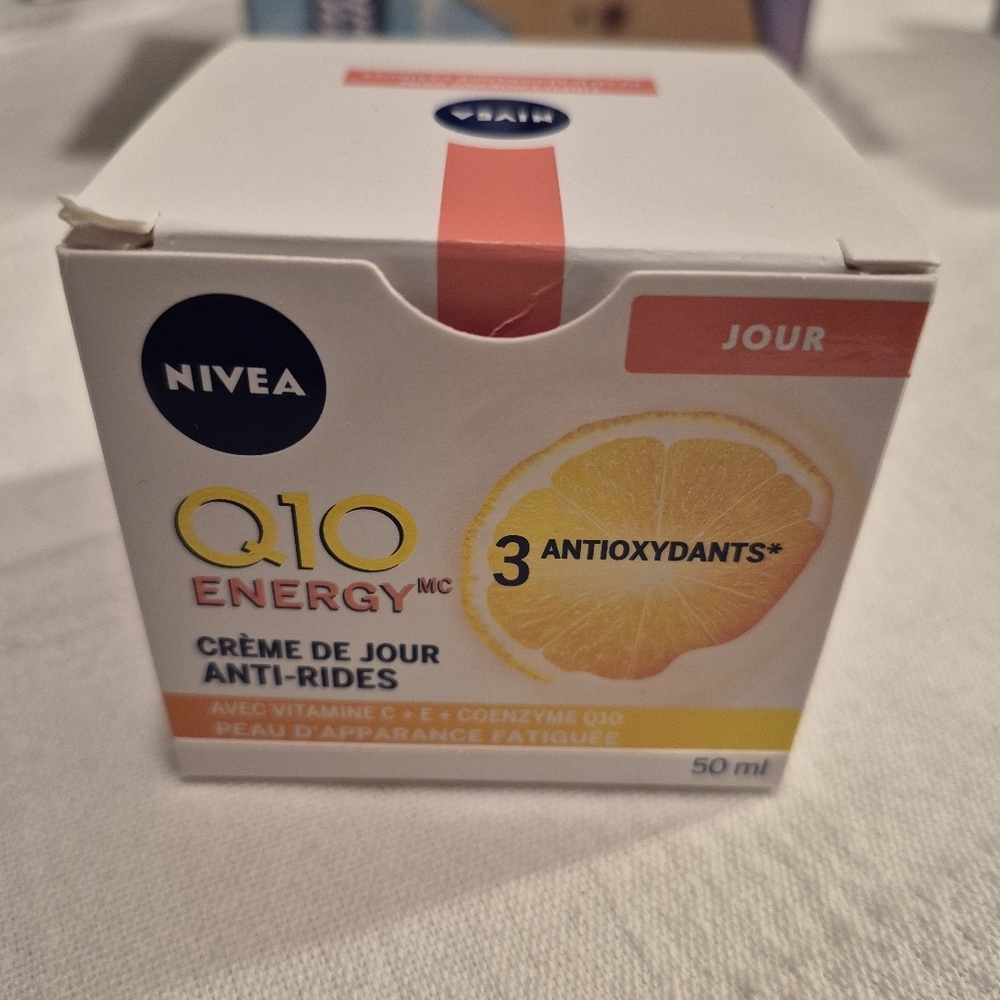 Nivea Q10 Energy facial moisturizer New opened box product sealed